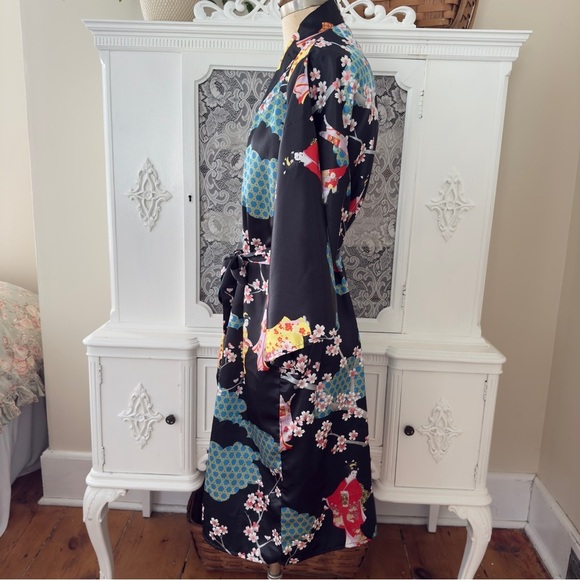 Ichiban Japanese Satin Kimono - Picture 10 of 15